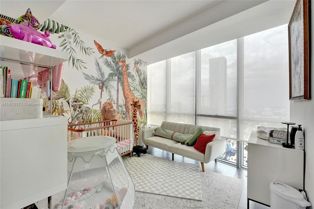 待售: $1,200,000 (2 贝兹, 2 浴室, 1647 平方英尺)