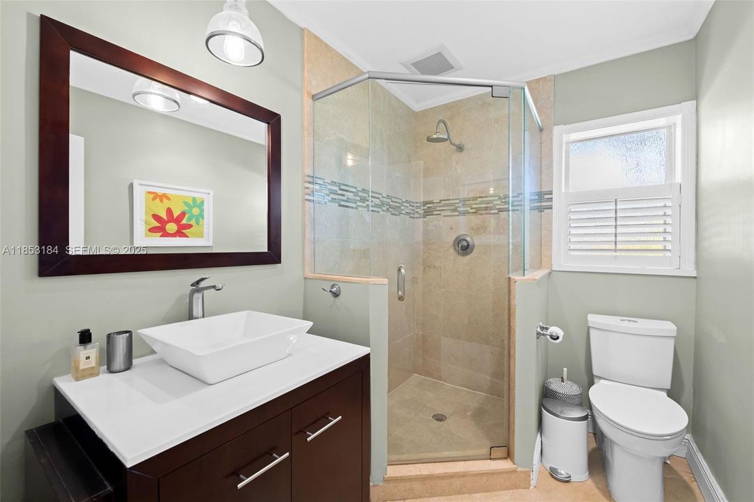 En Venta: $859,000 (3 camas, 2 baños, 1780 Pies cuadrados)