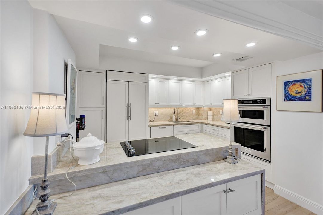 For Sale: $495,000 (2 beds, 2 baths, 1268 Square Feet)