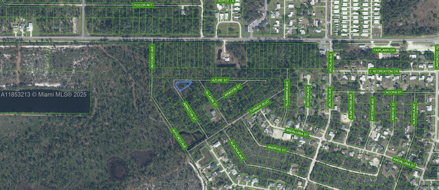 待售: $14,900 (0.28 acres)