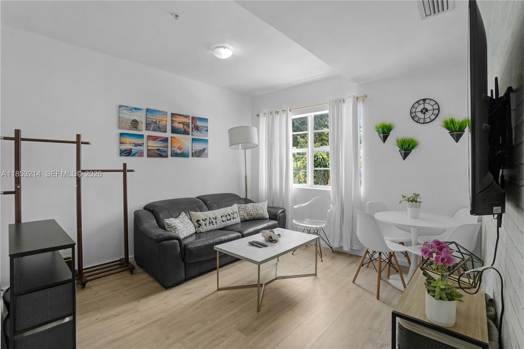 En Venta: $199,999 (1 camas, 1 baños, 450 Pies cuadrados)
