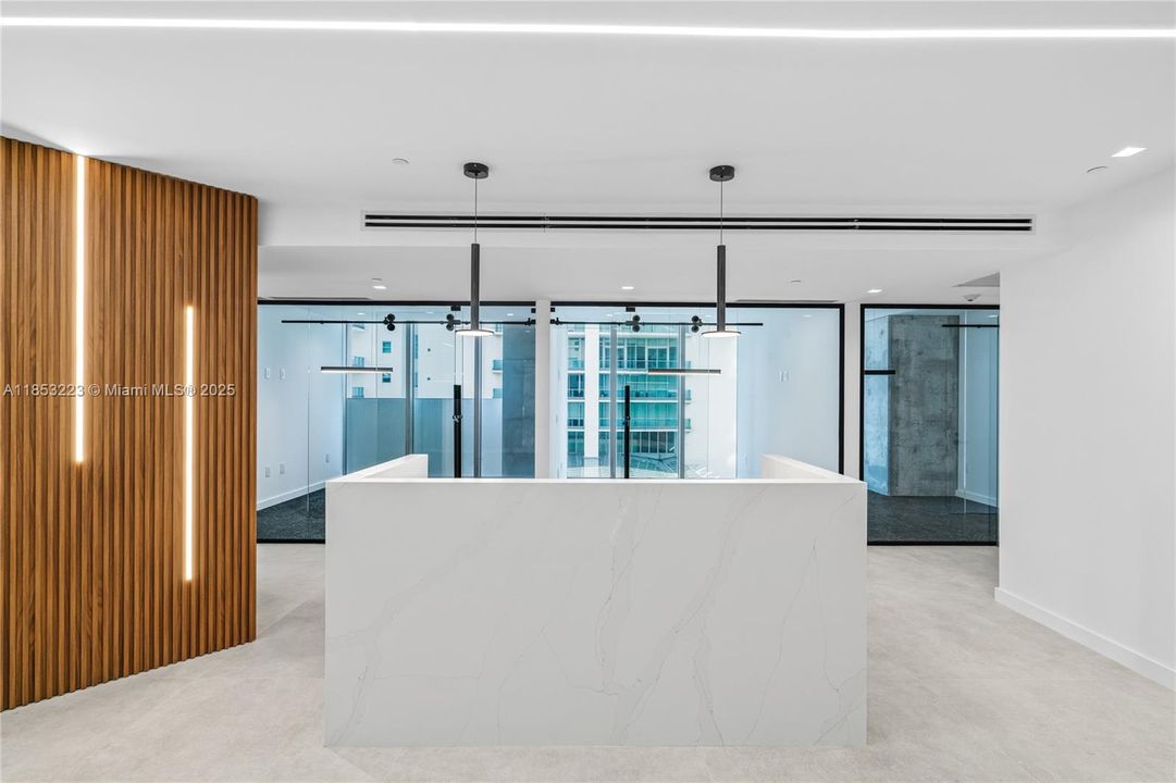 出租: $120 (0 贝兹, 0 浴室, 0 平方英尺)