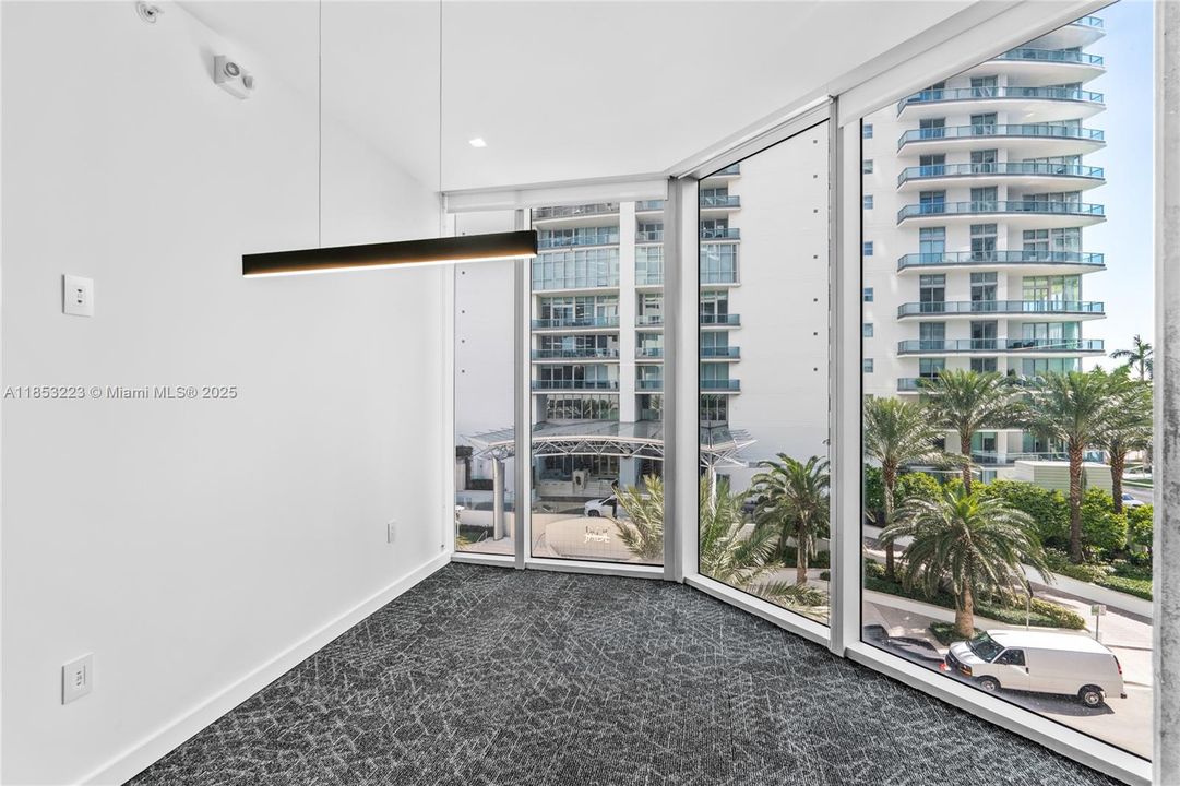 出租: $120 (0 贝兹, 0 浴室, 0 平方英尺)