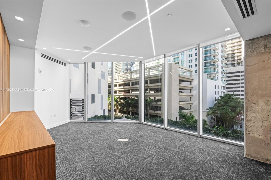 出租: $120 (0 贝兹, 0 浴室, 0 平方英尺)