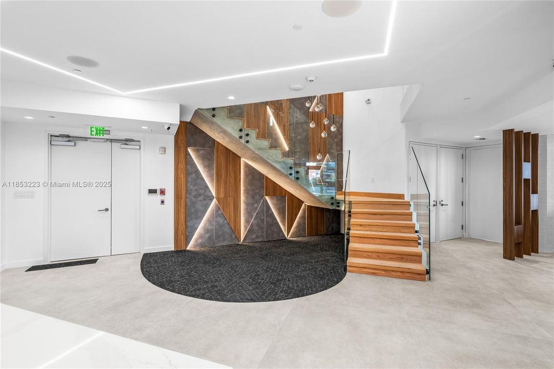 出租: $120 (0 贝兹, 0 浴室, 0 平方英尺)