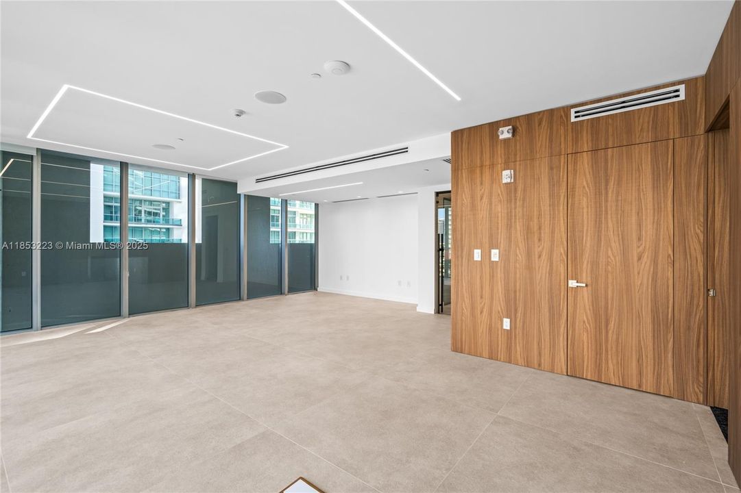 出租: $120 (0 贝兹, 0 浴室, 0 平方英尺)