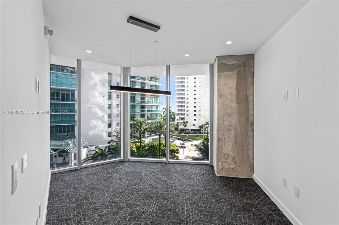 出租: $120 (0 贝兹, 0 浴室, 0 平方英尺)