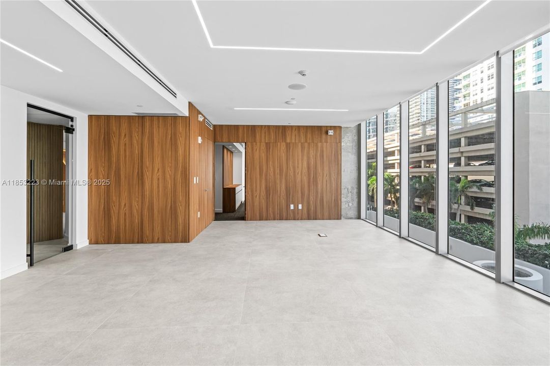 出租: $120 (0 贝兹, 0 浴室, 0 平方英尺)