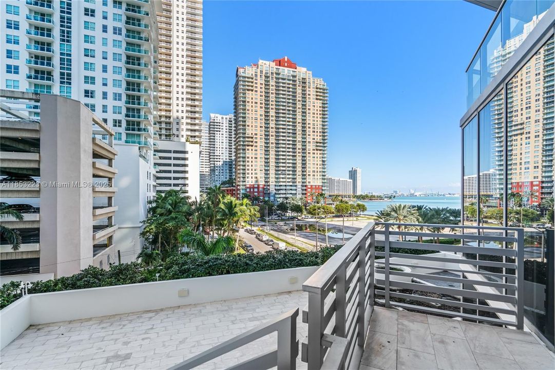 出租: $120 (0 贝兹, 0 浴室, 0 平方英尺)