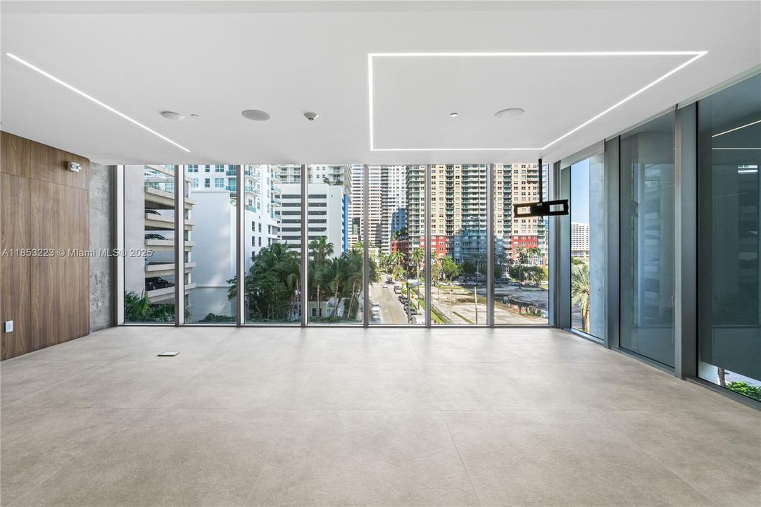 出租: $120 (0 贝兹, 0 浴室, 0 平方英尺)