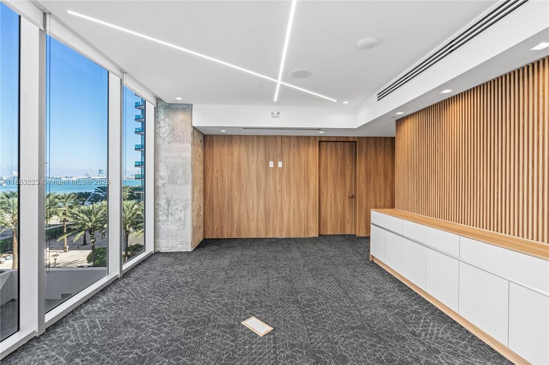 出租: $120 (0 贝兹, 0 浴室, 0 平方英尺)