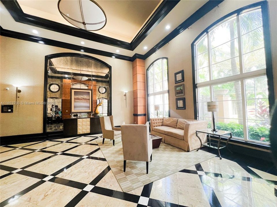 For Sale: $360,000 (1 beds, 1 baths, 836 Square Feet)