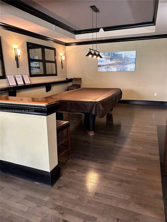 For Sale: $360,000 (1 beds, 1 baths, 836 Square Feet)