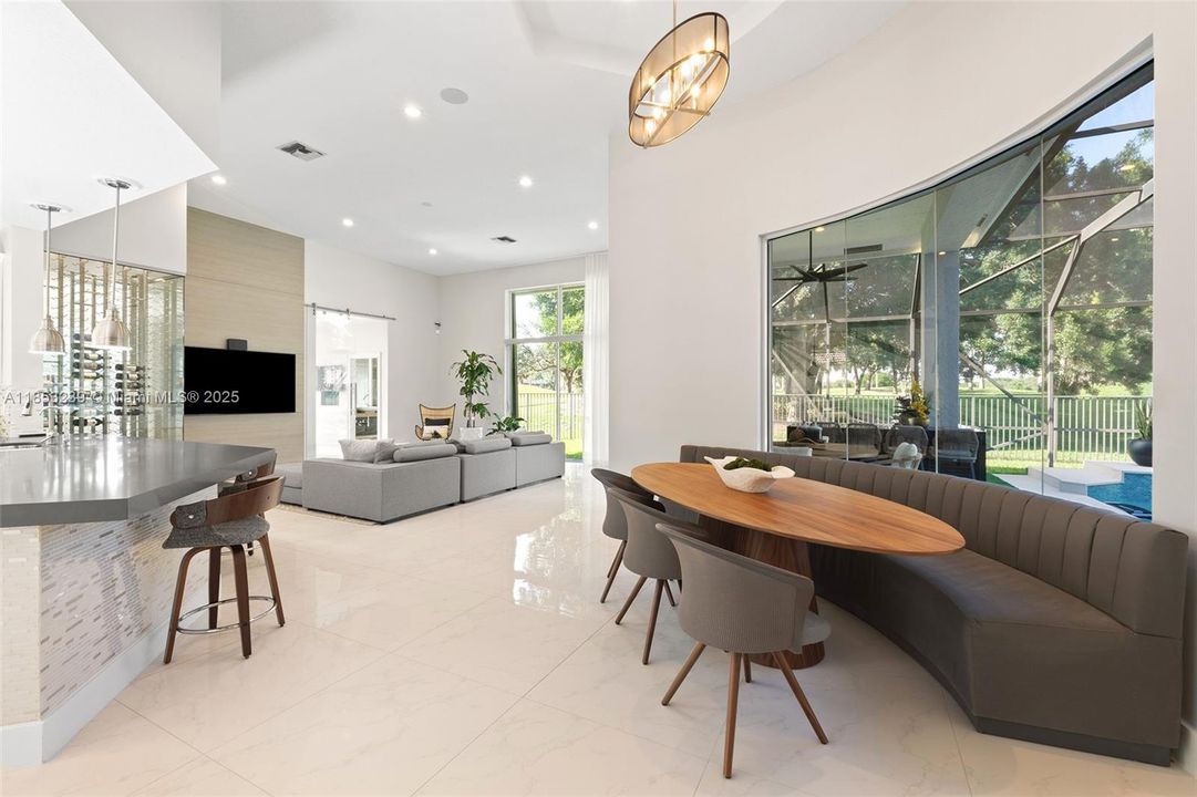 For Sale: $2,950,000 (5 beds, 5 baths, 5507 Square Feet)