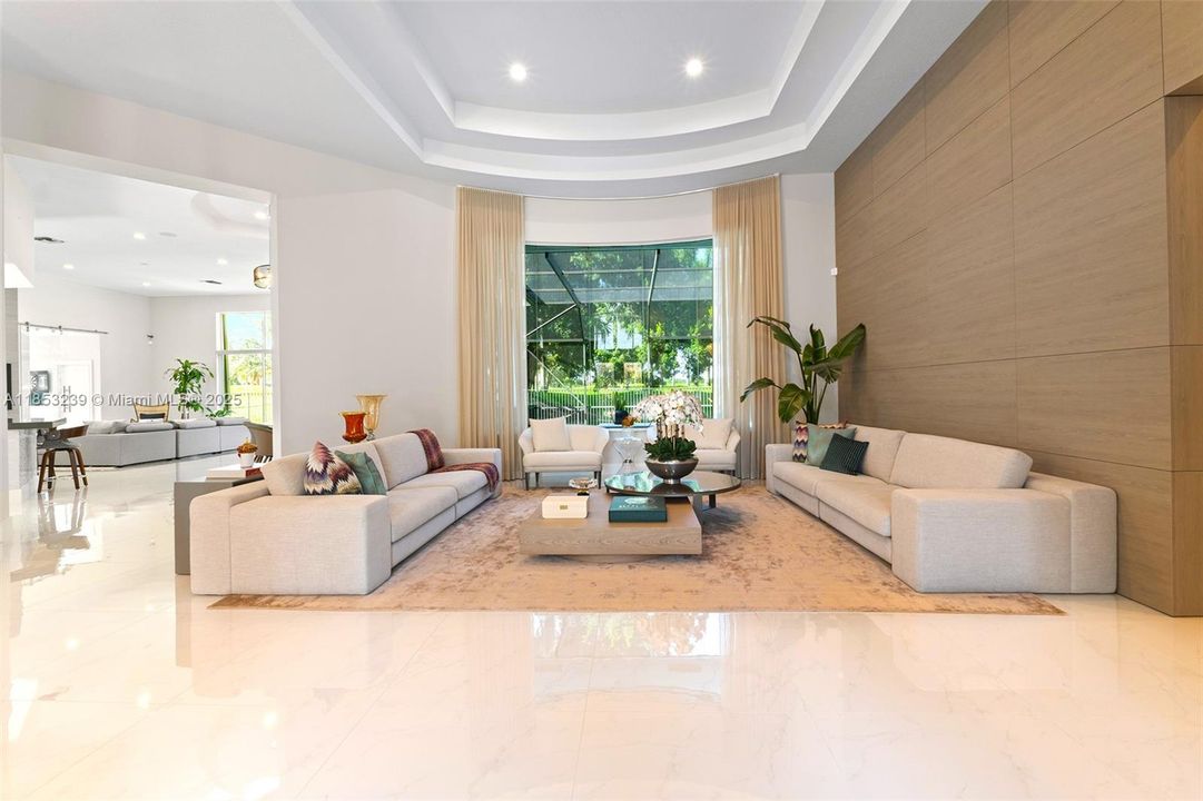 For Sale: $2,950,000 (5 beds, 5 baths, 5507 Square Feet)