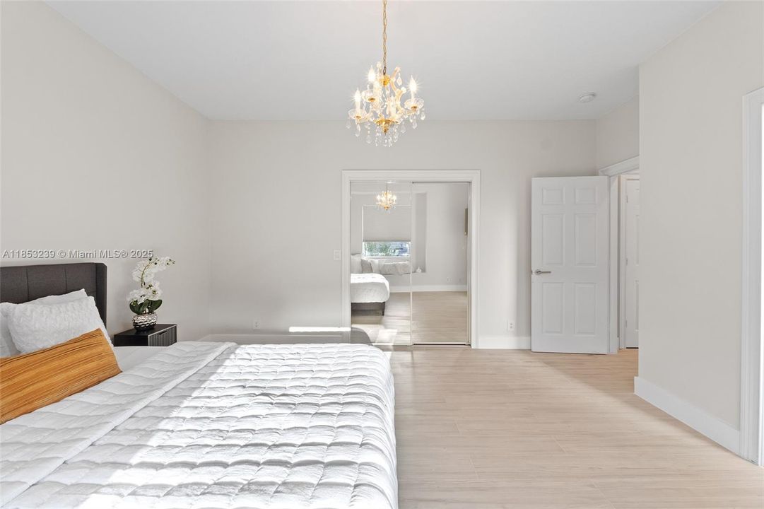 For Sale: $2,950,000 (5 beds, 5 baths, 5507 Square Feet)