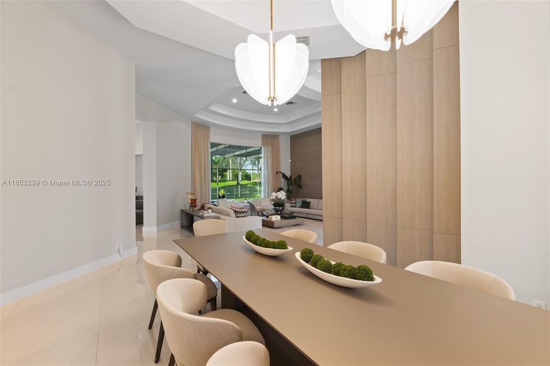 For Sale: $2,950,000 (5 beds, 5 baths, 5507 Square Feet)