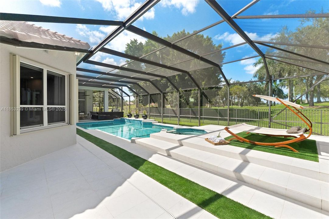 For Sale: $2,950,000 (5 beds, 5 baths, 5507 Square Feet)