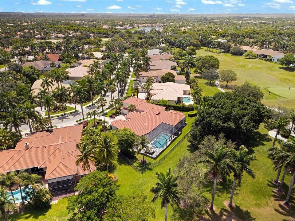 For Sale: $2,950,000 (5 beds, 5 baths, 5507 Square Feet)