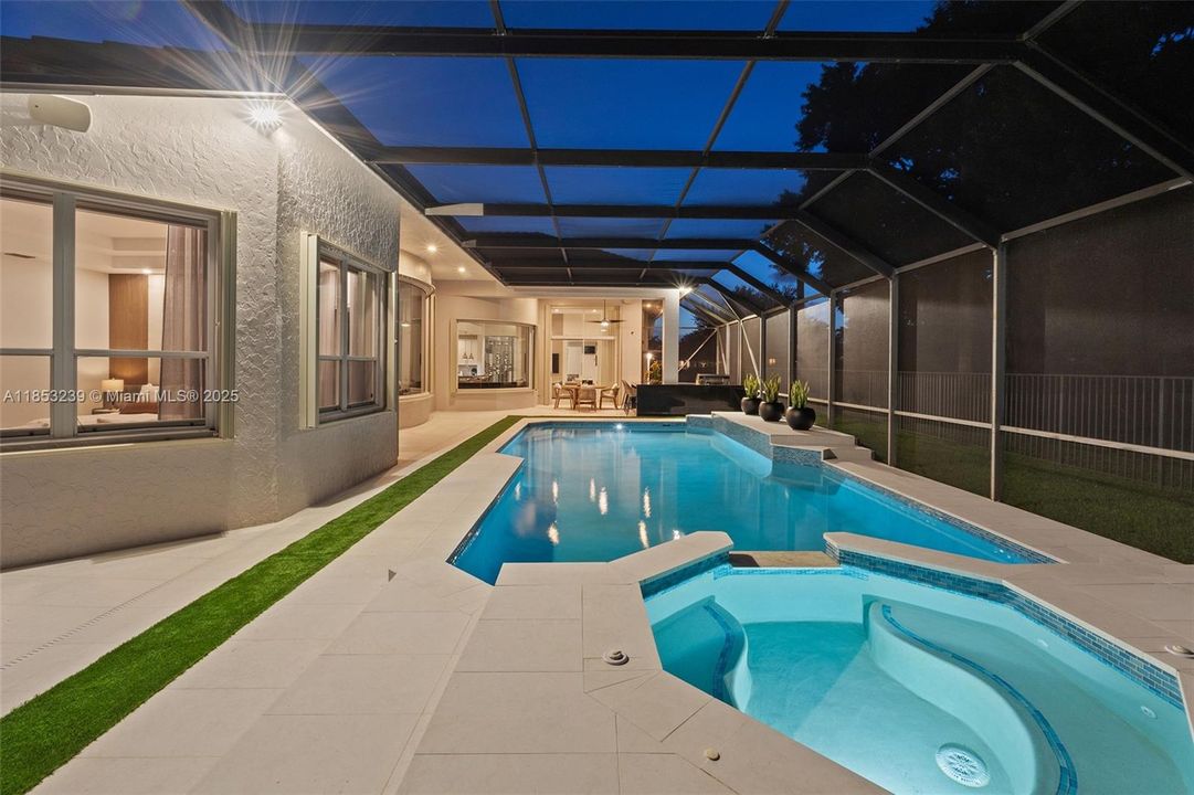 For Sale: $2,950,000 (5 beds, 5 baths, 5507 Square Feet)