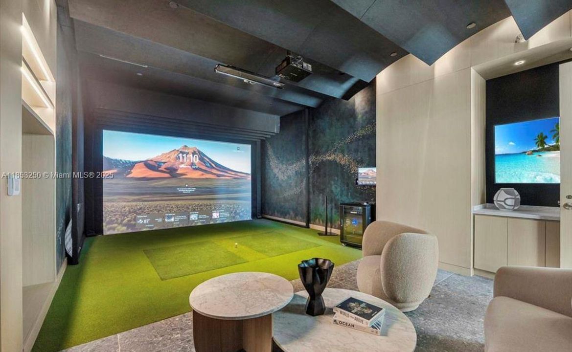 Golf simulator