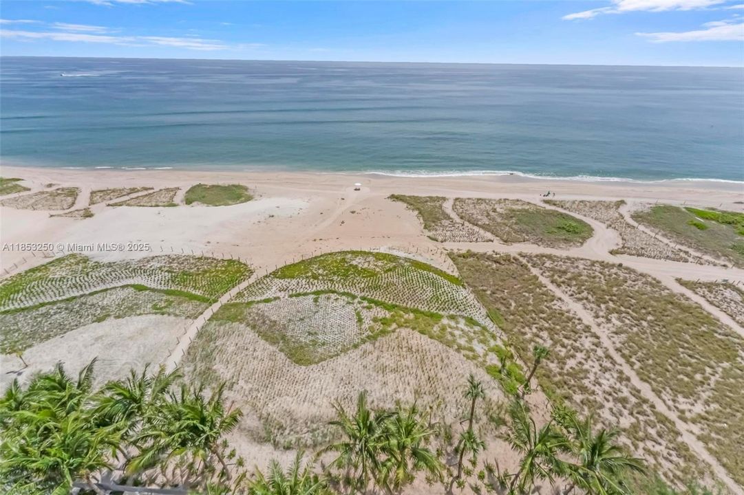 Recently Rented: $19,000 (3 beds, 3 baths, 2760 Square Feet)