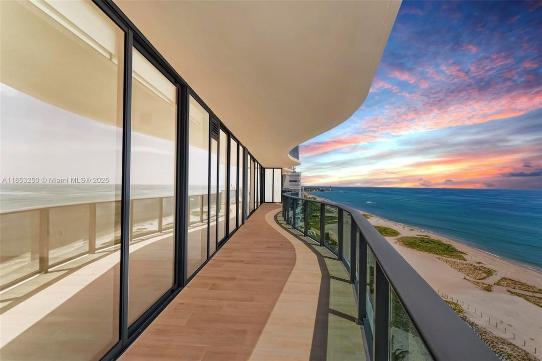 Recently Rented: $19,000 (3 beds, 3 baths, 2760 Square Feet)