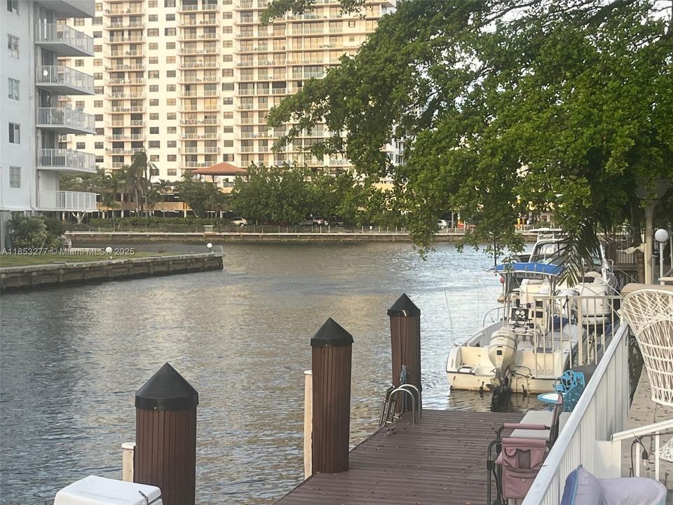 For Sale: $1,799,000 (3 beds, 3 baths, 3195 Square Feet)