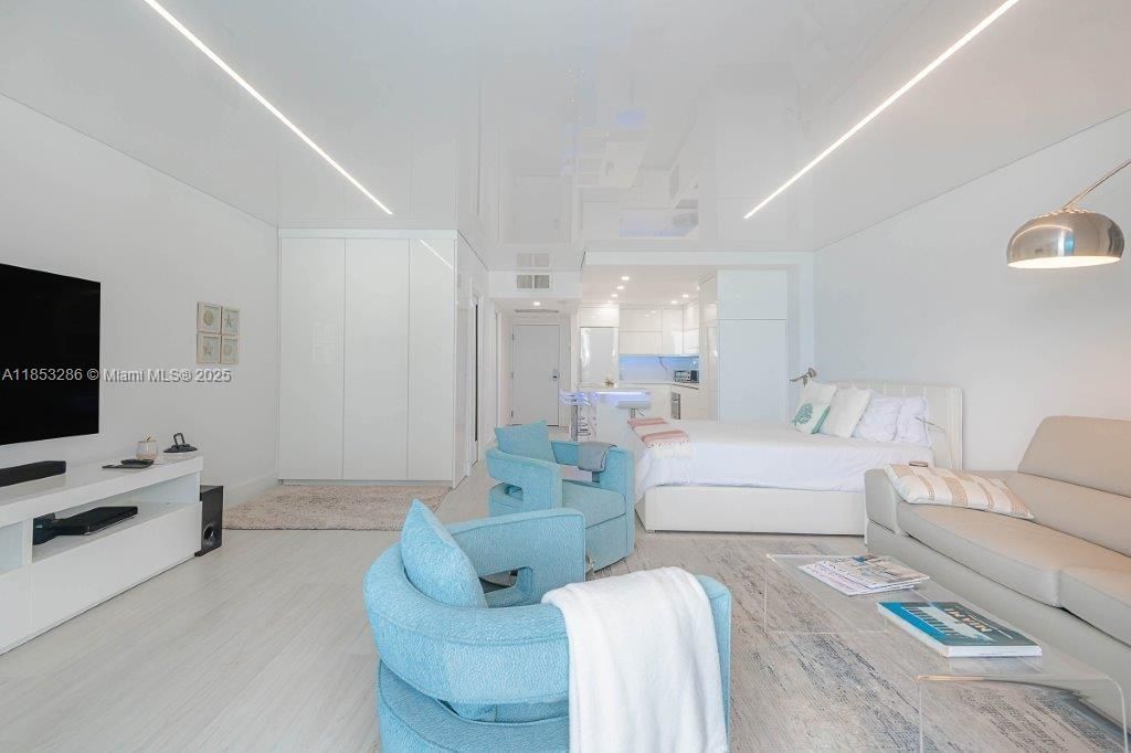 待售: $1,199,000 (0 贝兹, 1 浴室, 600 平方英尺)