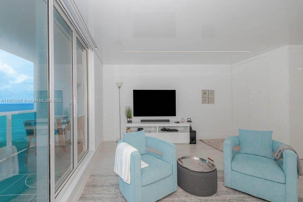 待售: $1,199,000 (0 贝兹, 1 浴室, 600 平方英尺)