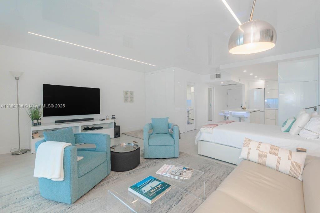 待售: $1,199,000 (0 贝兹, 1 浴室, 600 平方英尺)