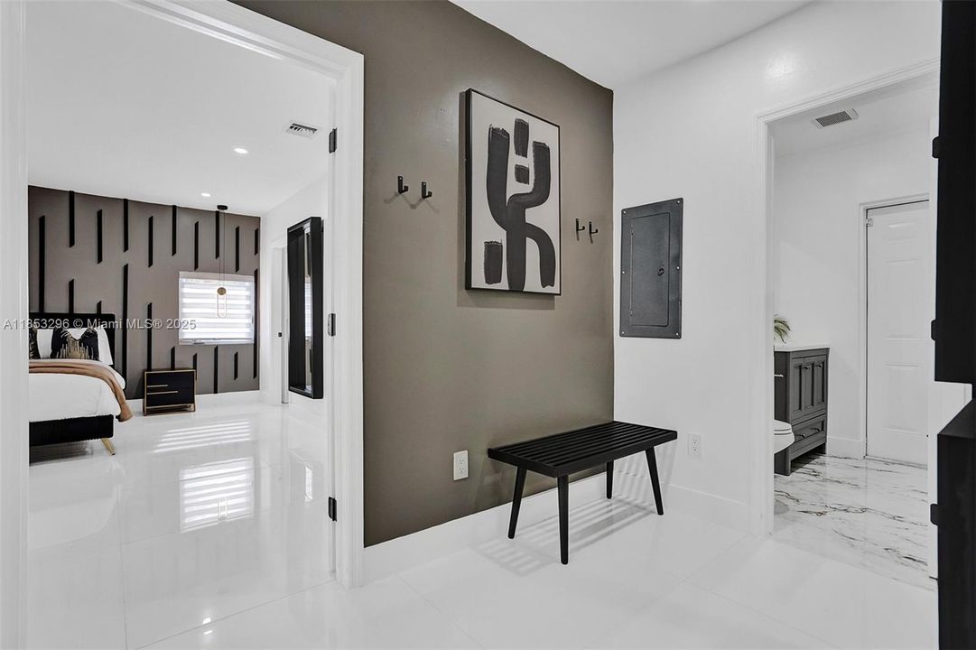 最近售出: $2,200,000 (5 贝兹, 3 浴室, 2774 平方英尺)