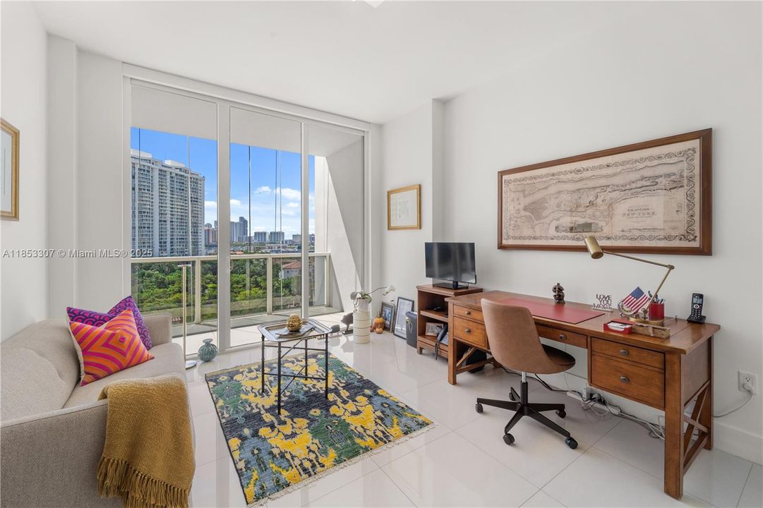 Active With Contract: $10,500 (3 beds, 3 baths, 2608 Square Feet)