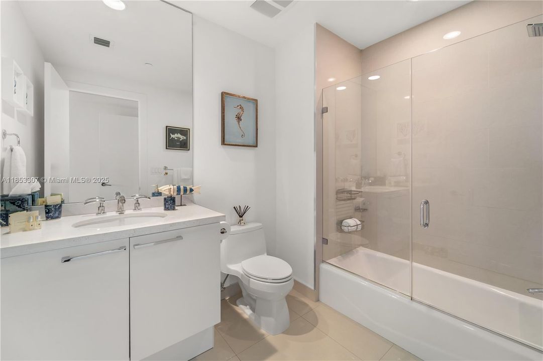 Active With Contract: $10,500 (3 beds, 3 baths, 2608 Square Feet)