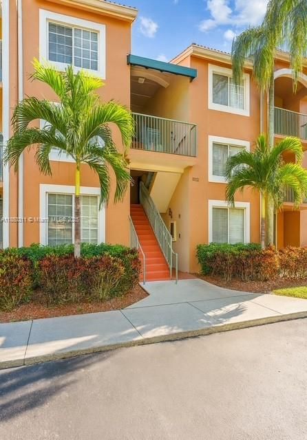 Recently Rented: $1,800 (2 beds, 2 baths, 1042 Square Feet)