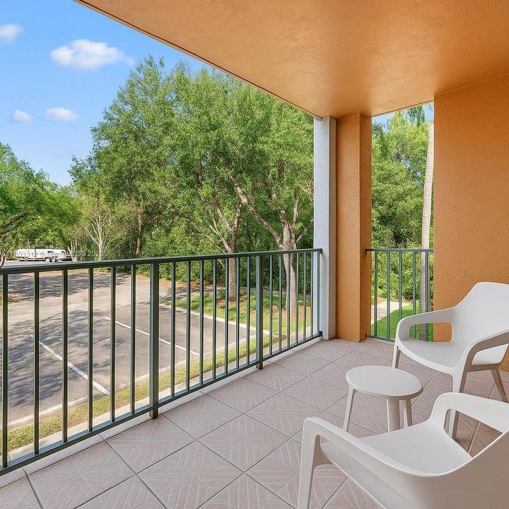 Recently Rented: $1,800 (2 beds, 2 baths, 1042 Square Feet)