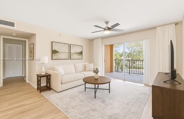 Recently Rented: $1,800 (2 beds, 2 baths, 1042 Square Feet)