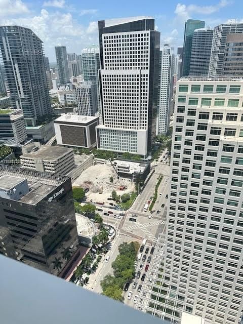 For Sale: $550,000 (1 beds, 1 baths, 774 Square Feet)