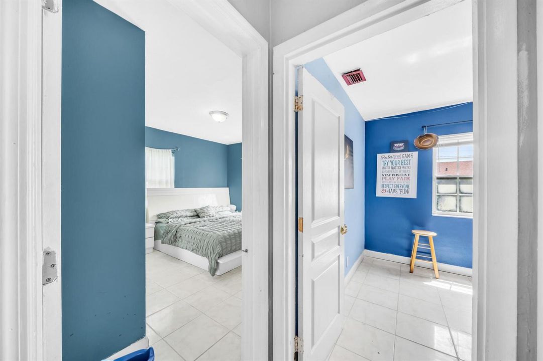 11 Bedroom B & C