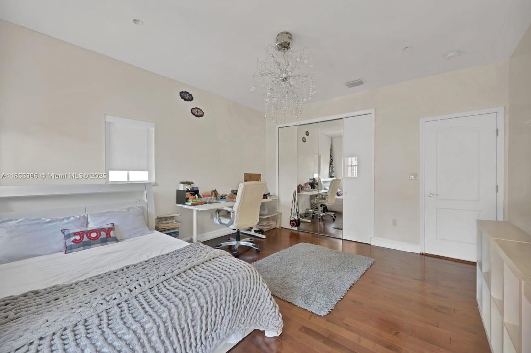 kids bedroom with balcony