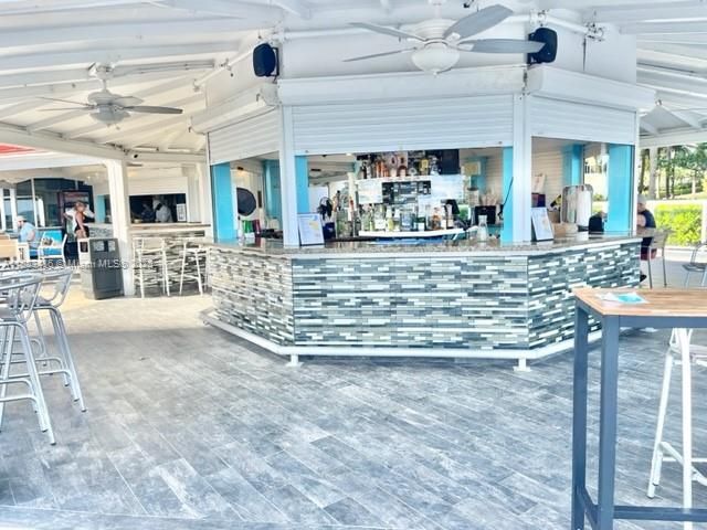 待售: $109,000 (0 贝兹, 1 浴室, 360 平方英尺)