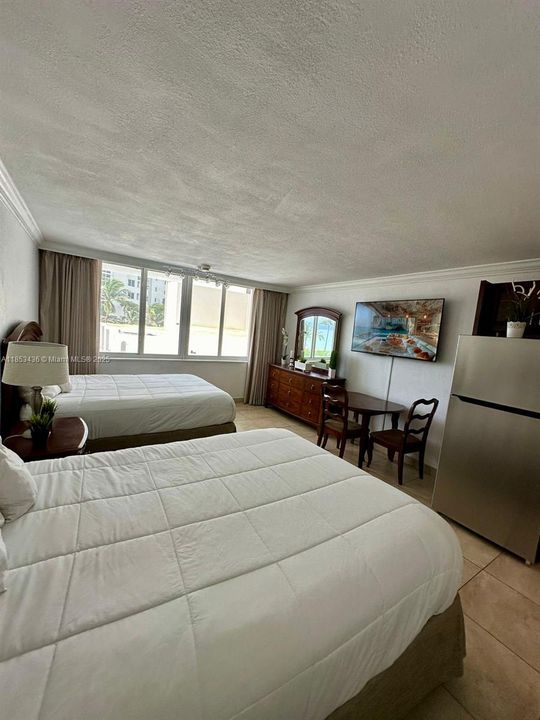 待售: $109,000 (0 贝兹, 1 浴室, 360 平方英尺)