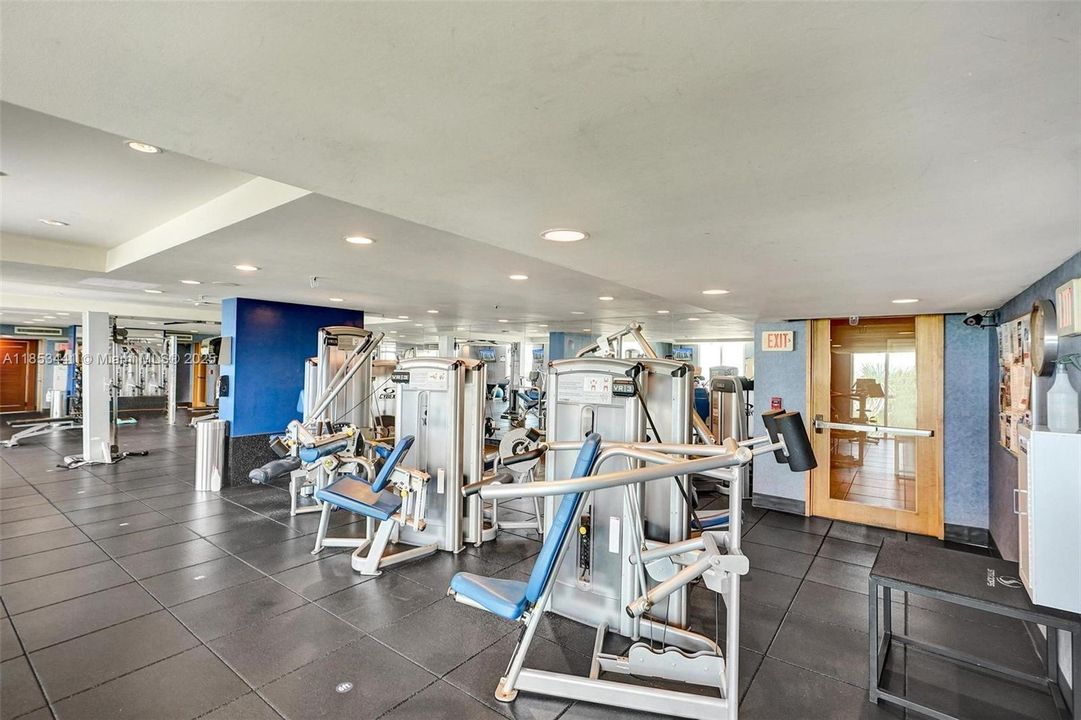 Недавно продано: $675,000 (2 спален, 2 ванн, 1251 Квадратных фут)