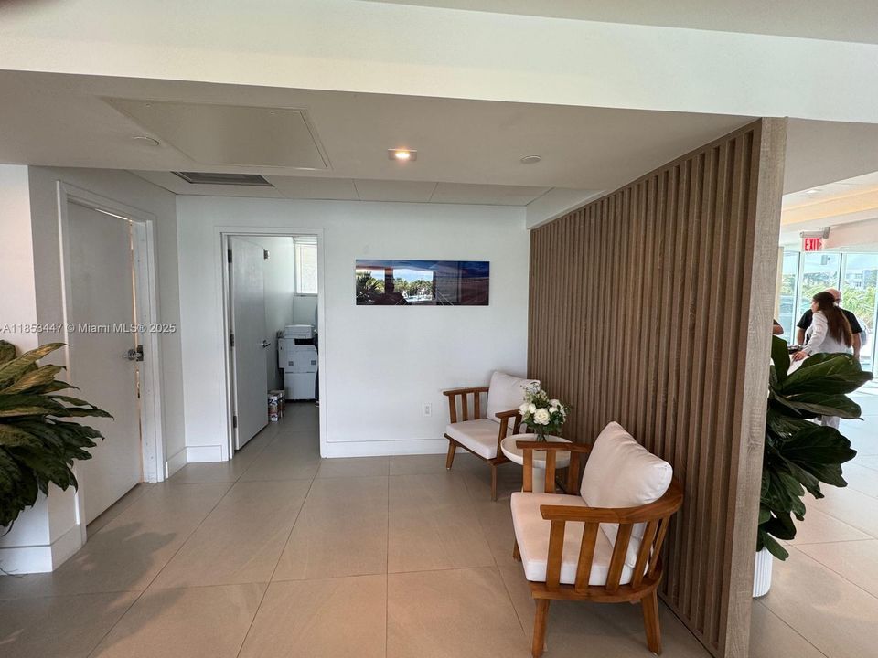 En Venta: $799,900 (3 camas, 2 baños, 1180 Pies cuadrados)