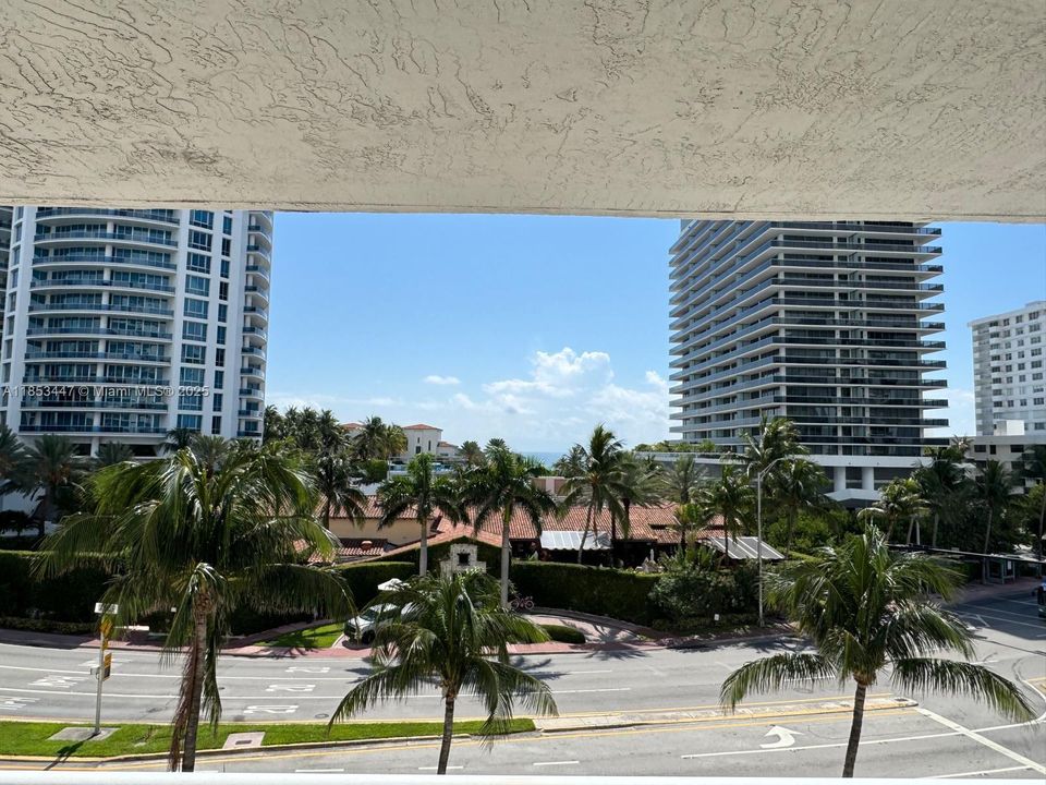 En Venta: $799,900 (3 camas, 2 baños, 1180 Pies cuadrados)