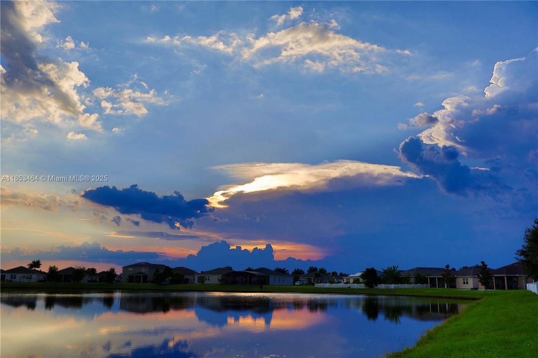 For Sale: $420,000 (4 beds, 2 baths, 1707 Square Feet)