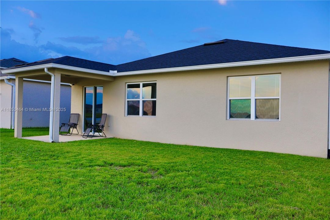 For Sale: $420,000 (4 beds, 2 baths, 1707 Square Feet)