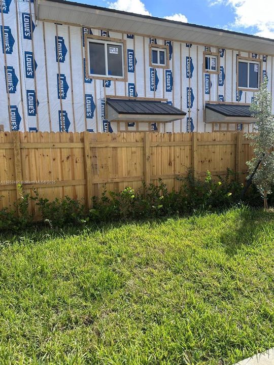 Недавно продано: $419,900 (4 спален, 3 ванн, 1660 Квадратных фут)