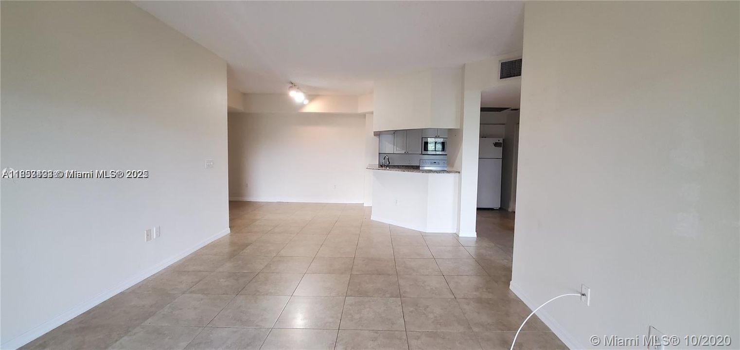 Recientemente alquilado: $2,500 (3 camas, 2 baños, 1316 Pies cuadrados)