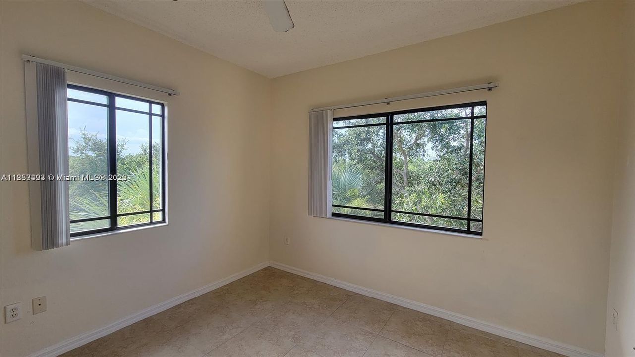 Recientemente alquilado: $2,500 (3 camas, 2 baños, 1316 Pies cuadrados)